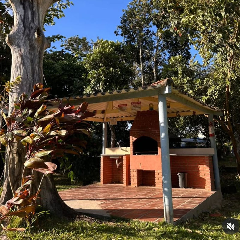 Camp-la-luna-02